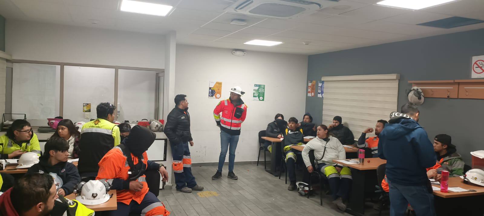 [Galería] Recorrido por parte de Comité Local Sección 82, a las áreas de Planta y Mantenimiento Eléctrico
