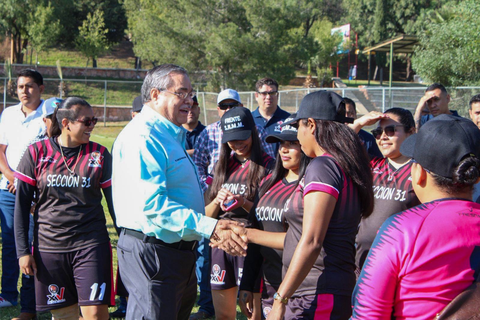 [Galería] Don Carlos Pavón presente en la Inauguración del Encuentro Deportivo Aniversario de El FRENTE