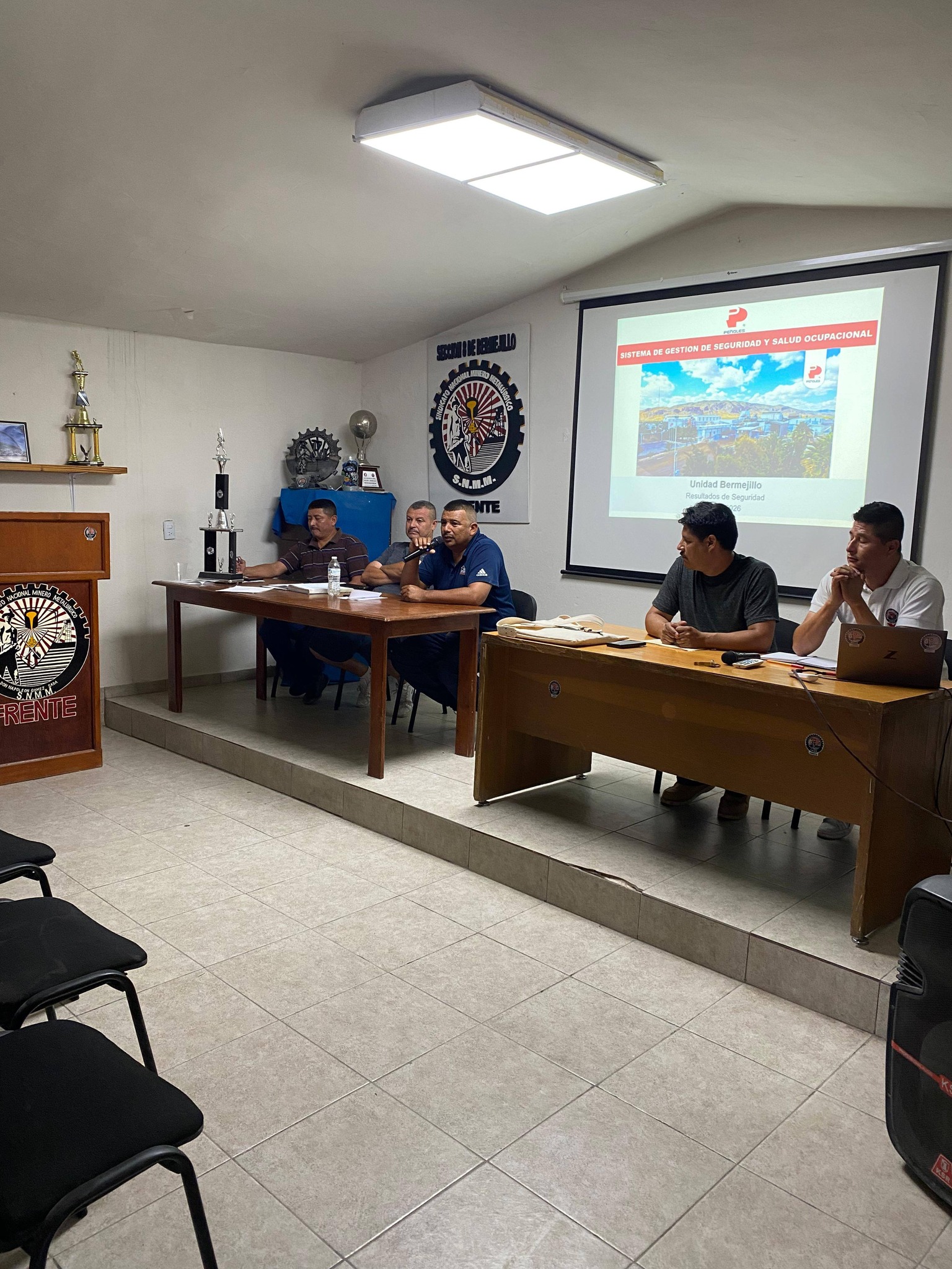 [Galería] Frente Bermejillo en reunión mensual con las y los trabajadores afiliados 