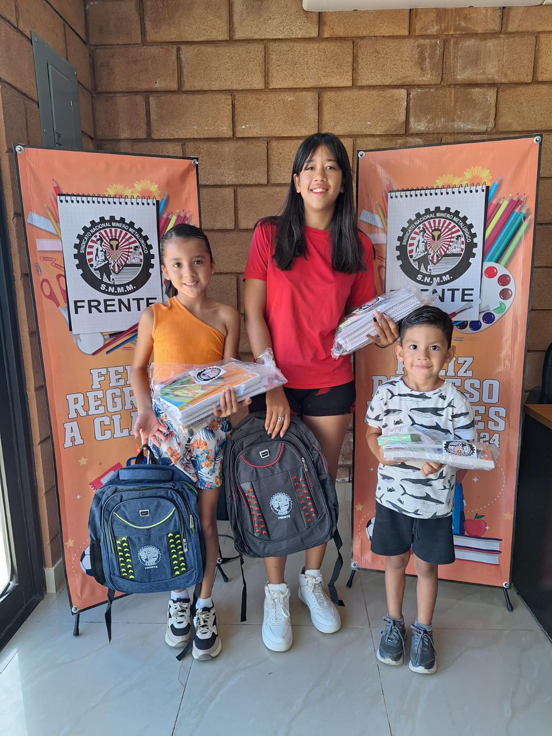 [Galería] Entrega de útiles escolares para todos los Compañeros de Sección 94 Caborca