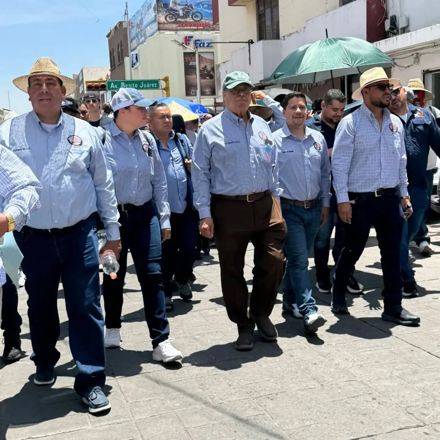 [Galería] 1 de Mayo 2026, Compañeros junto al líder marchan por sus derechos