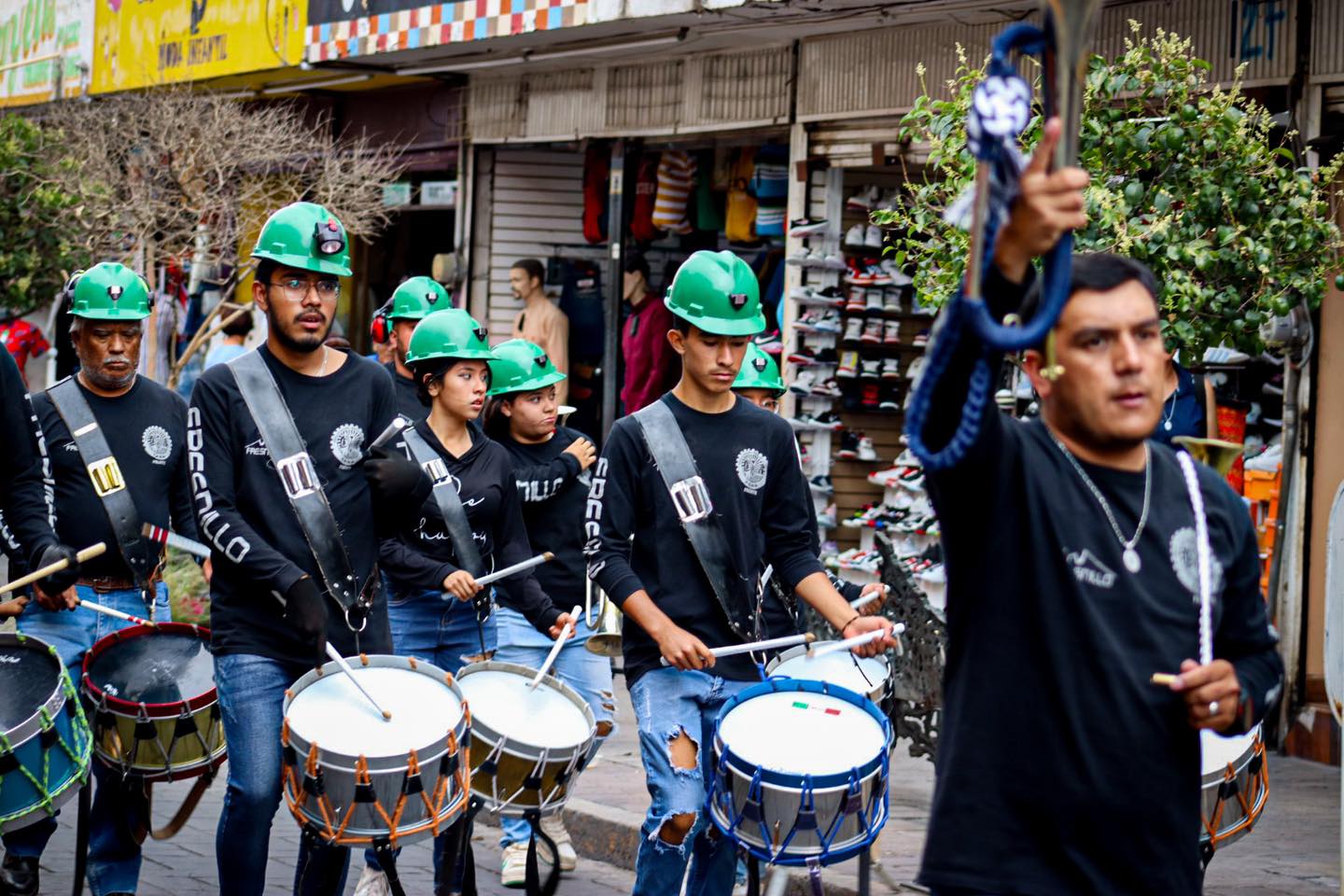 [Galería] Sección 62 Fresnillo en tradicional peregrinación al Sagrado Corazón de Jesús 