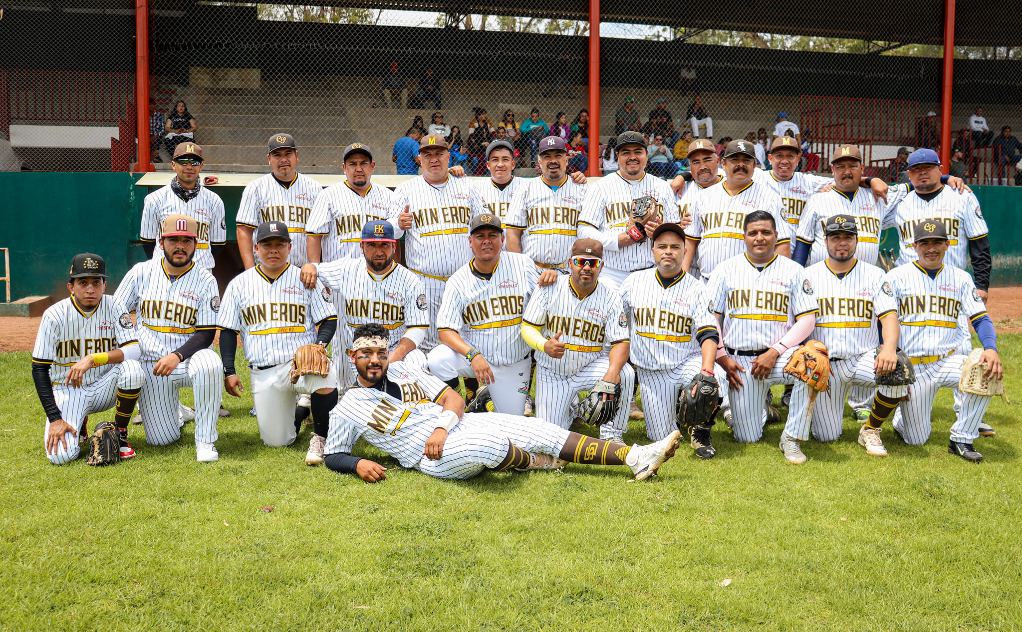 [Galería] Compañeros de la Sección 62 Fresnillo en la Gran final de béisbol