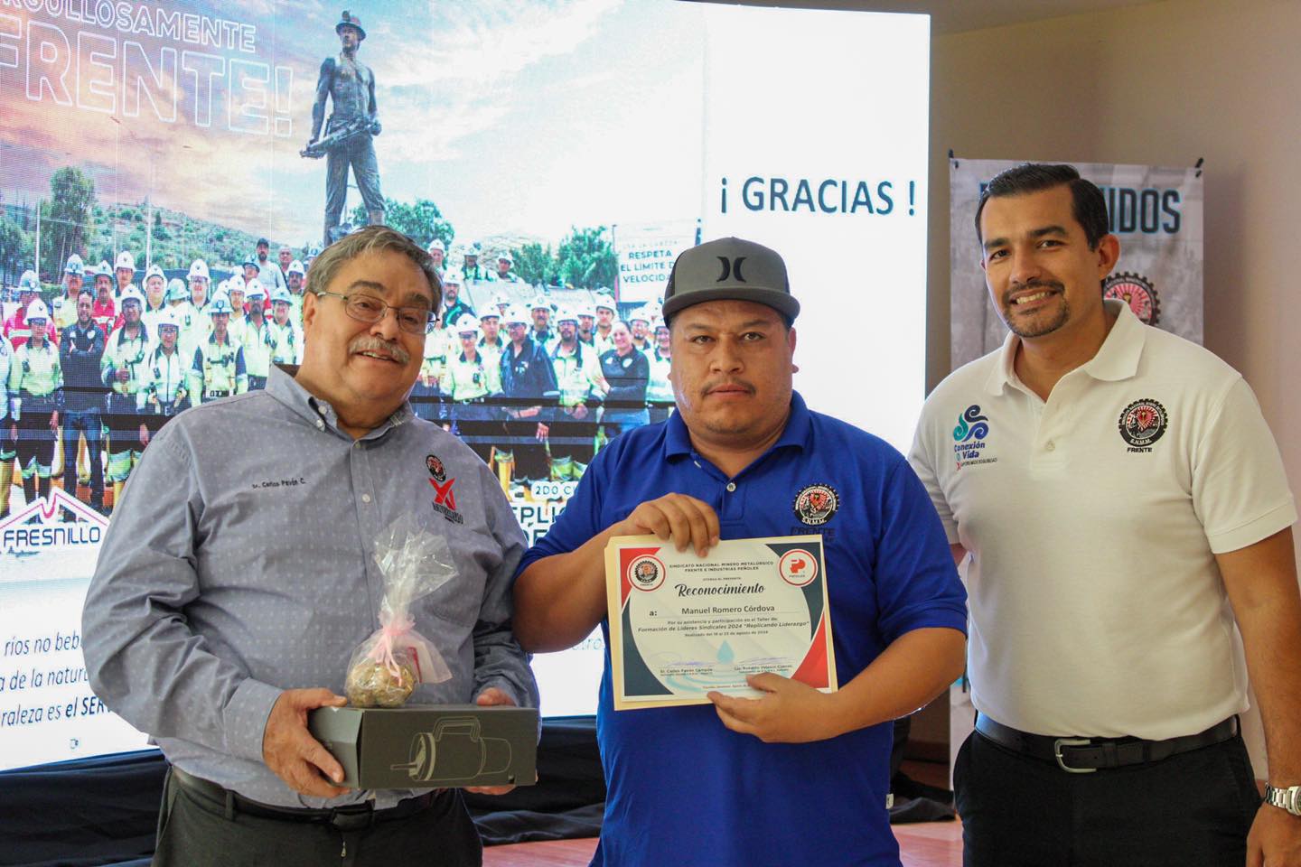 [Galería] Clausura y entrega de reconocimientos del Curso 'Replicando Liderazgo' 2024 