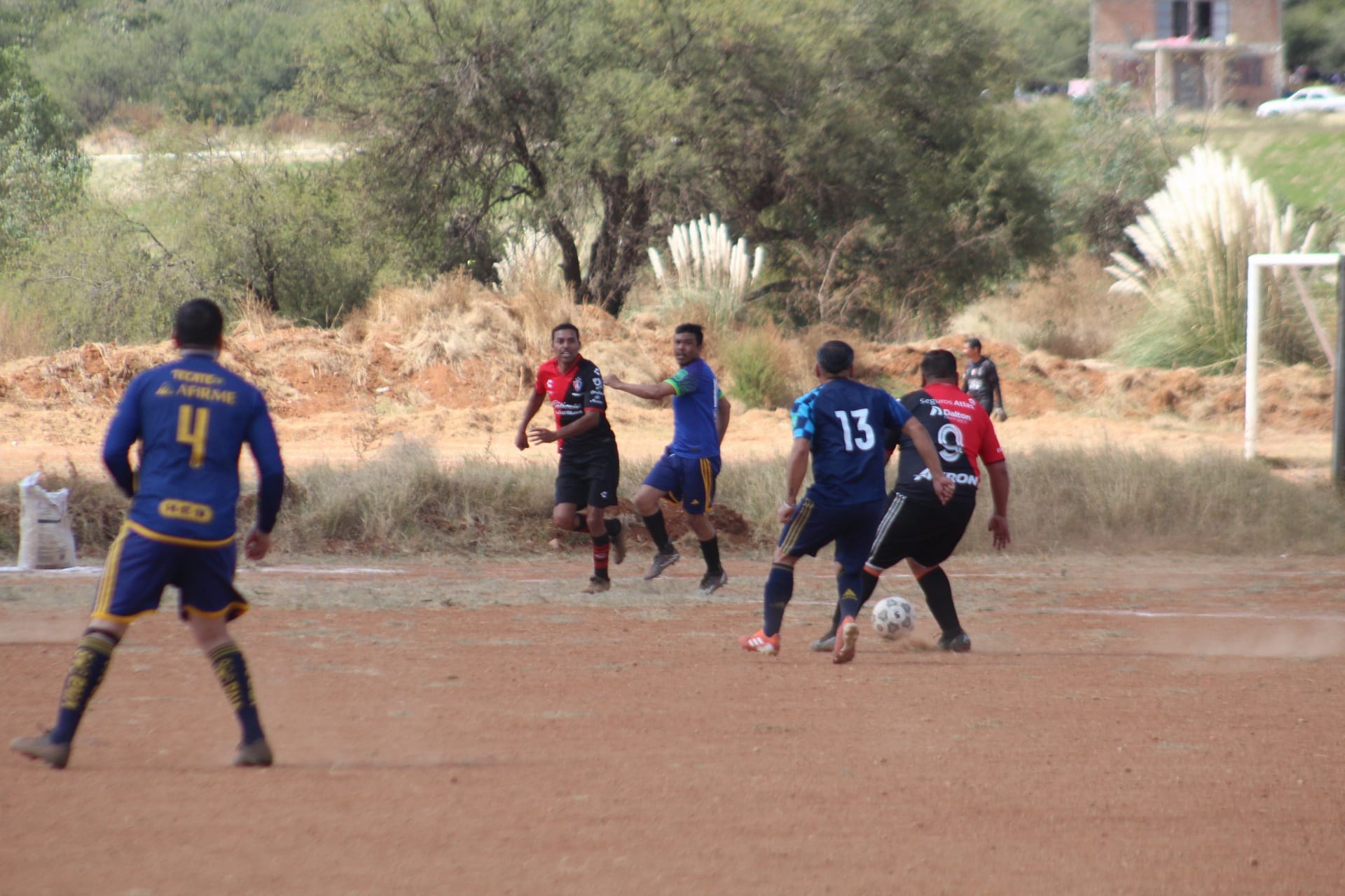 [Galería] Enfrentamiento deportivo de la selección de fútbol vanoril veteranos, Sección 72