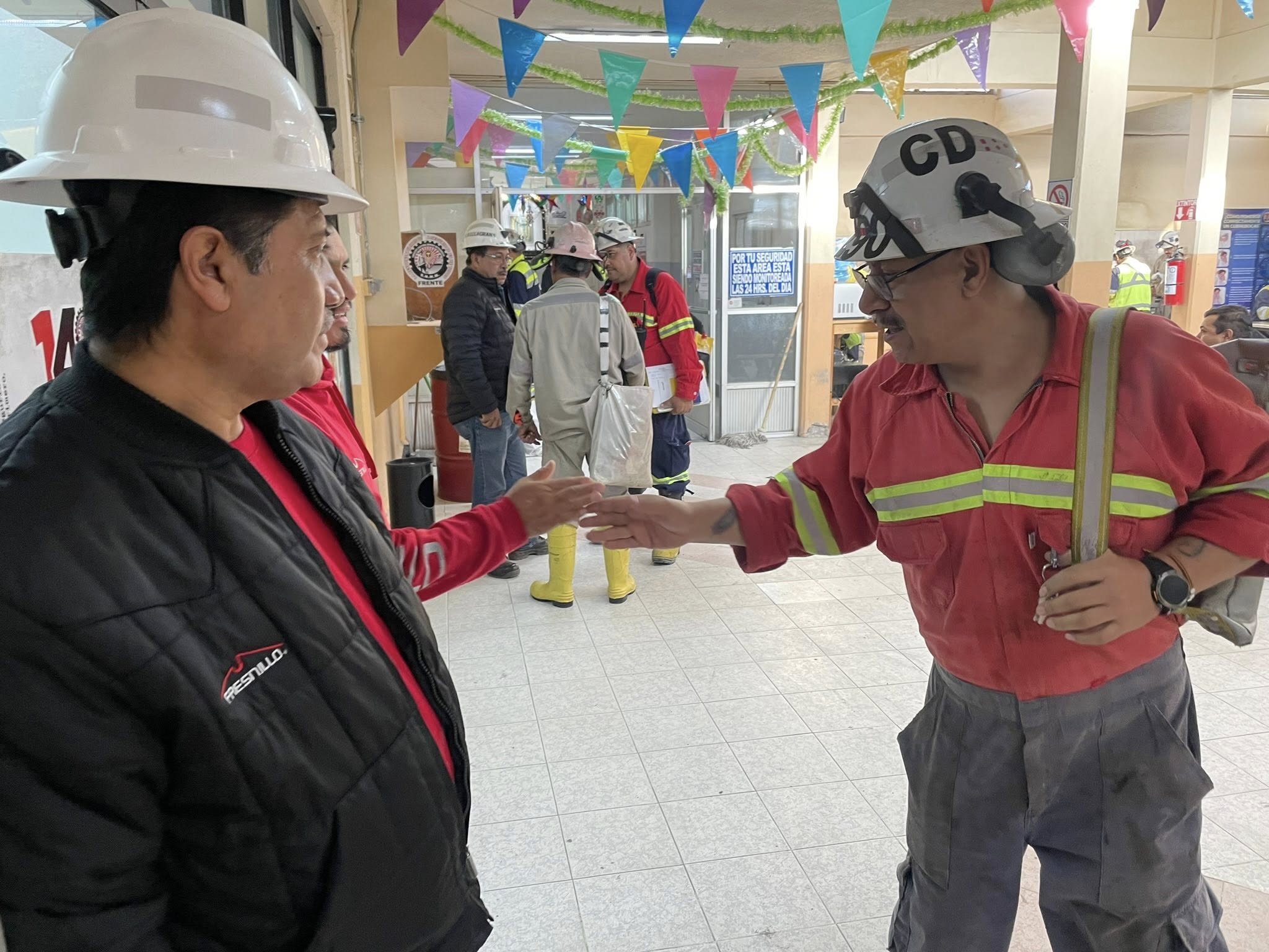 [Galería] Comité Ejecutivo Local de la Sección 62 Fresnillo cerca de los Compañeros