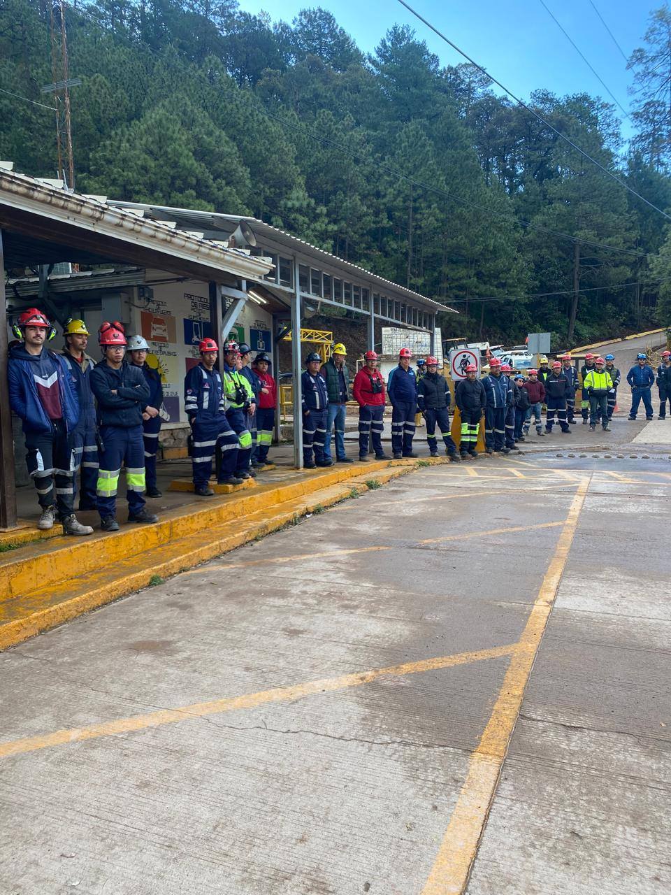 [Galería] La Ciénega Sección 120 en RIT masivo en superficie con la compañía de compañeros del Sindicato Nacional