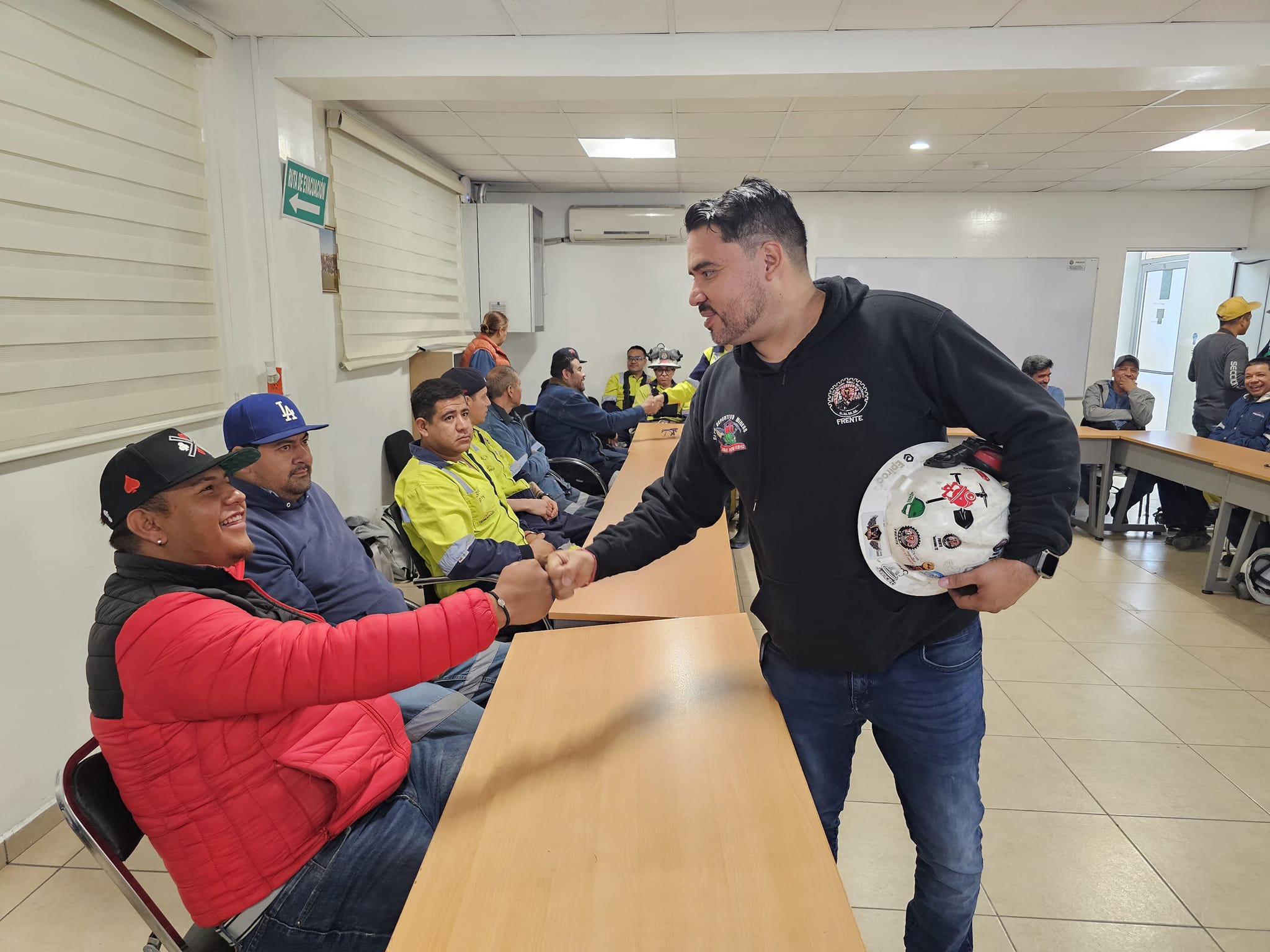 [Galería] Plática de concientización y sindicalismo junto a delegados nacionales
