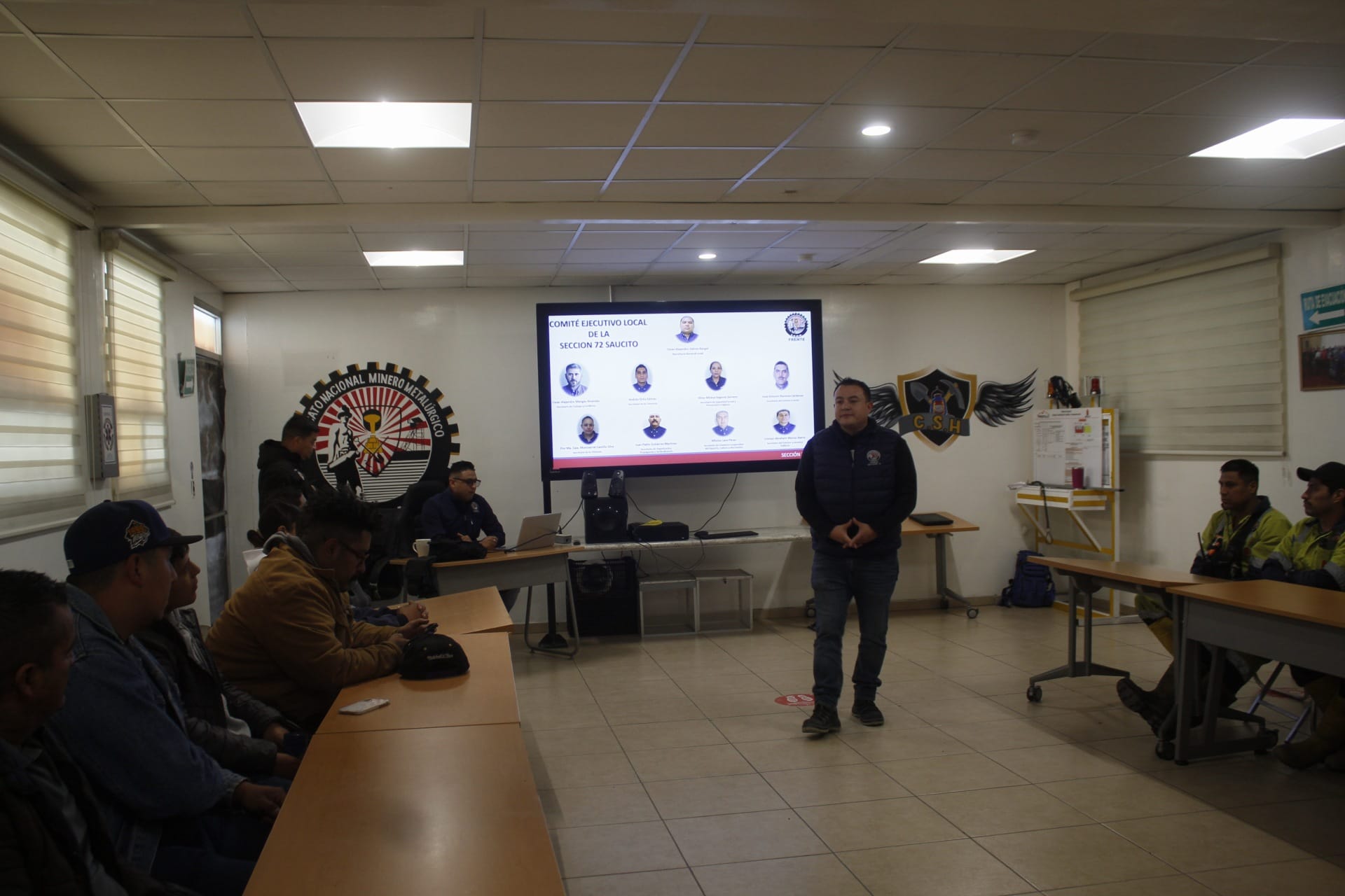[Galería] Platica de Concientización y Sindicalismo por el Comité Ejecutivo Local de la Sección 72 y el Comité de Vigilancia Honor y Justicia 