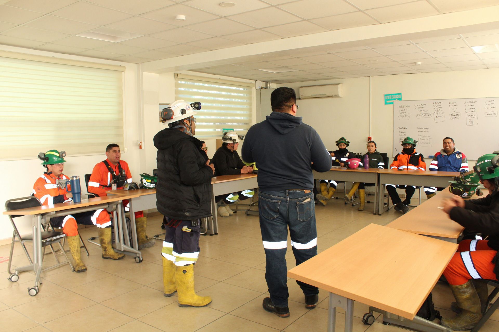 [Galería] Comité Ejecutivo Local, la CSH y los Coordinadores de Seguridad de los diferentes Socios de Negocios laborando en Sección 72 Saucito