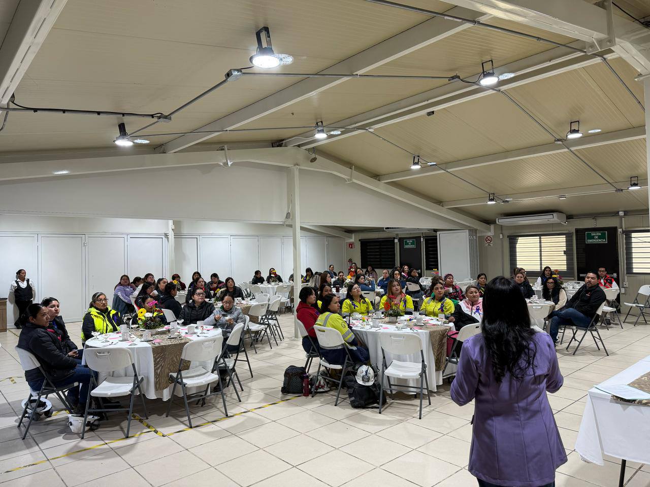 [Galería] Compañeras de la Sección 72 Saucito conmemorando el 8M
