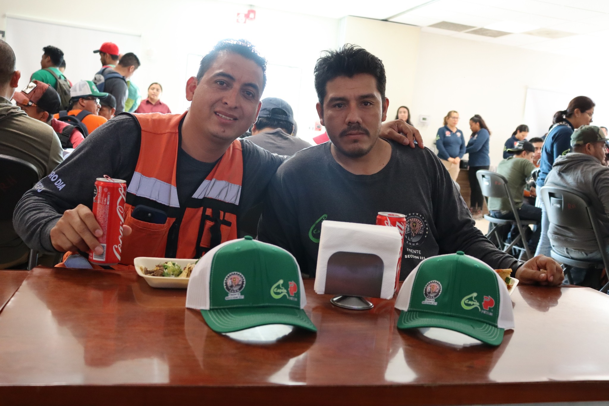 [Galería] Festejo Conmemorativo del Día del Padre en Sección 221 Teloloapan