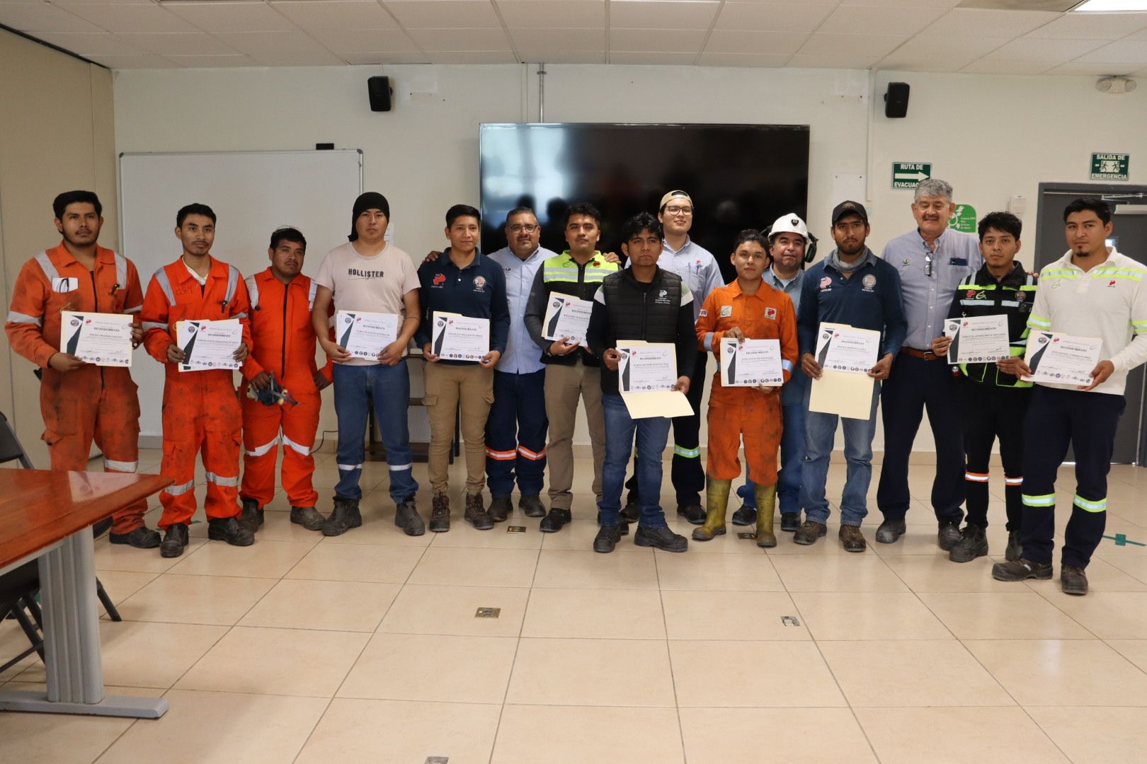 [Galería] Capacitación en Minera Capela, El FRENTE siempre comprometido con la seguridad