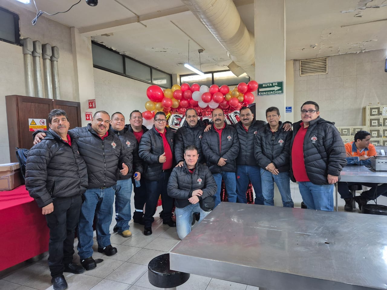 [Galería] Reconocimiento LEALTAD a Compañeros de Refinería 64, hasta 20 años de labor en planta