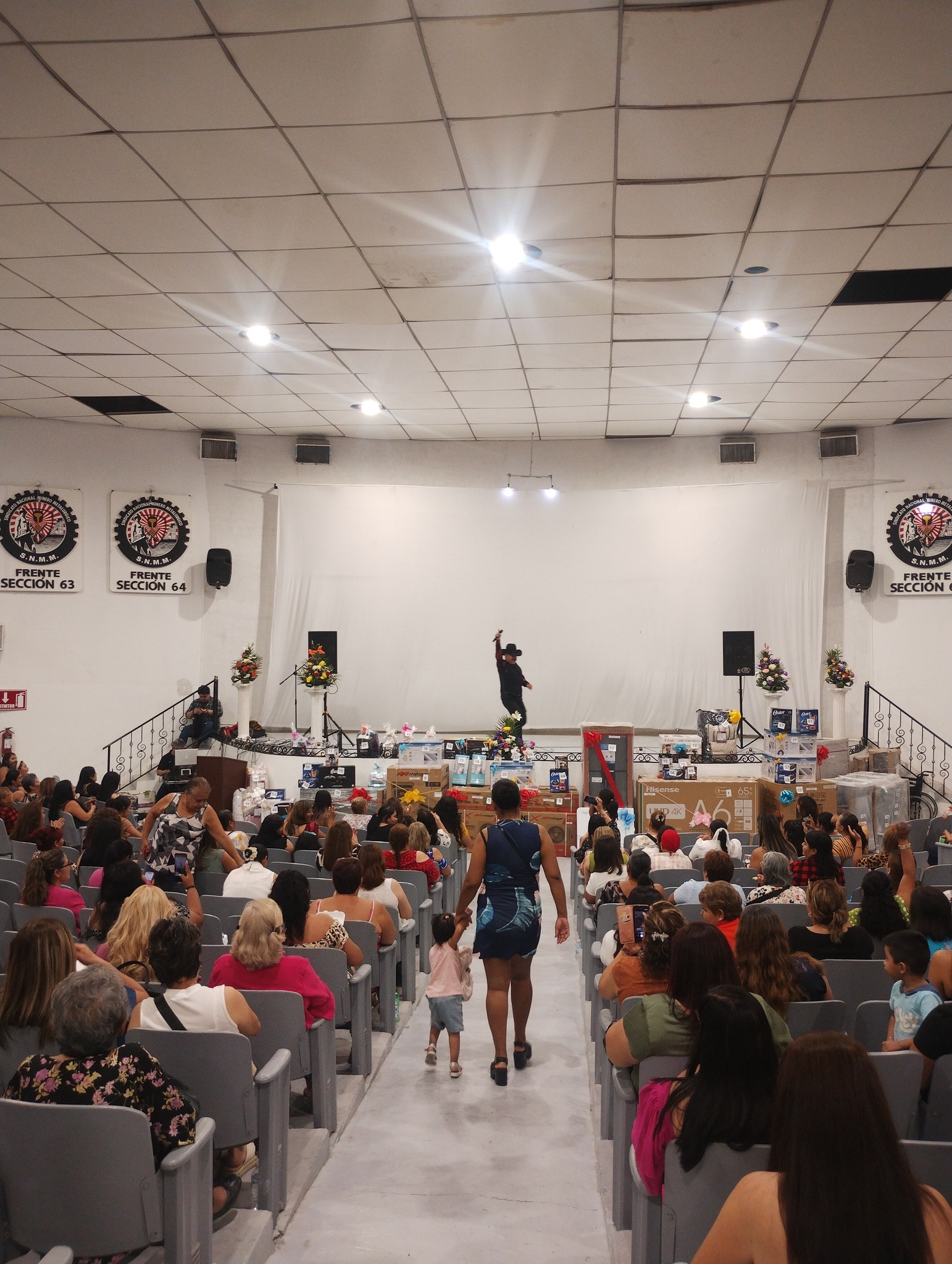 [Galería] Sección 74 en evento a Mamás Mineras por el 10 de Mayo