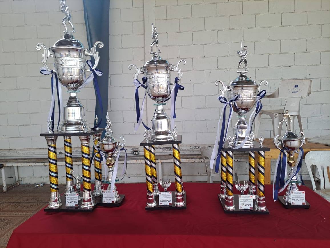 [Galería] Final del torneo de softbol interdepartamental de la sección 74