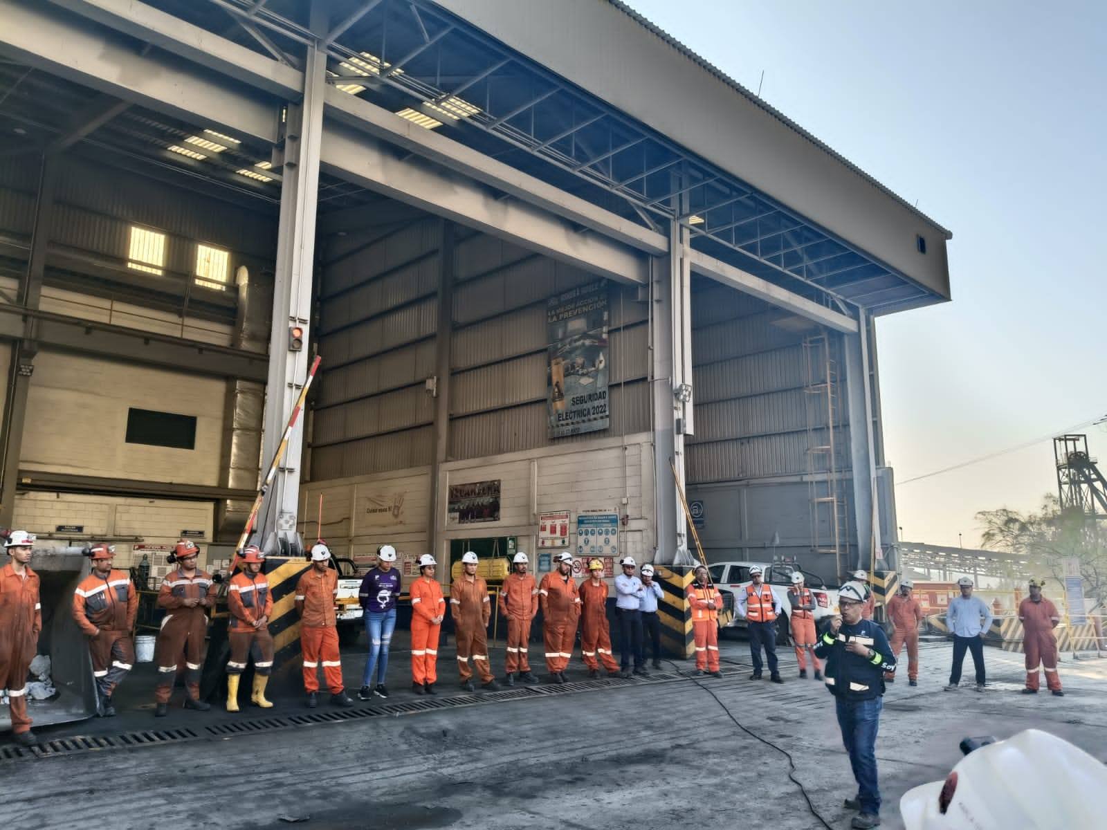 [Galería] Compañeros de Mantenimiento, Mineros Velardeña Sección 68, en RIT masivo