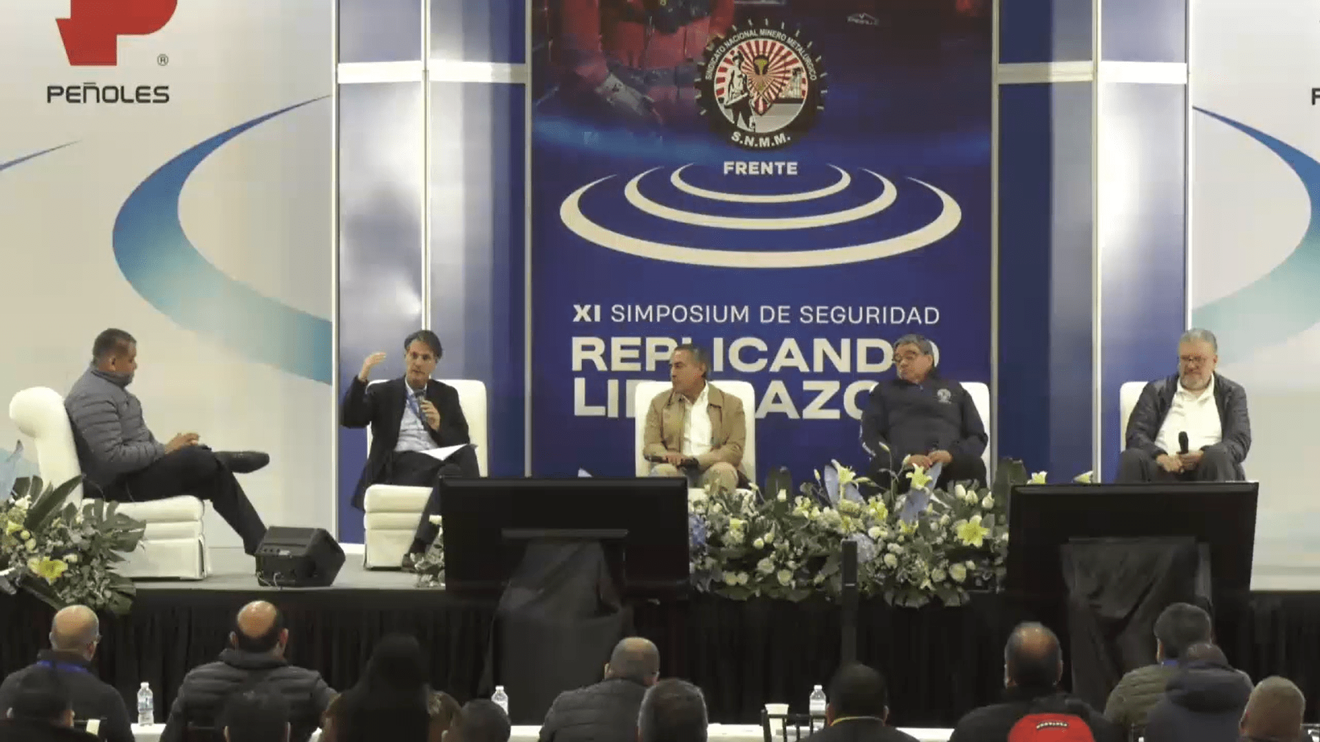 Foro de líderes Liderazgo por amor a la vida 